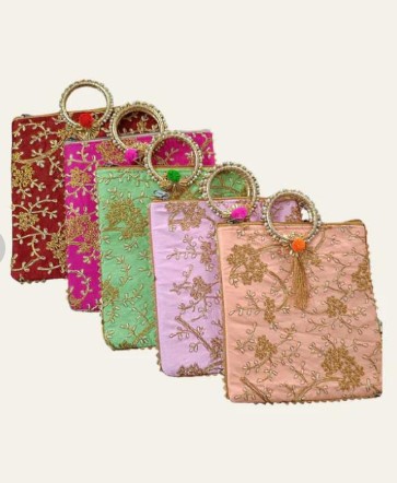 Embroidery Bangle Purse